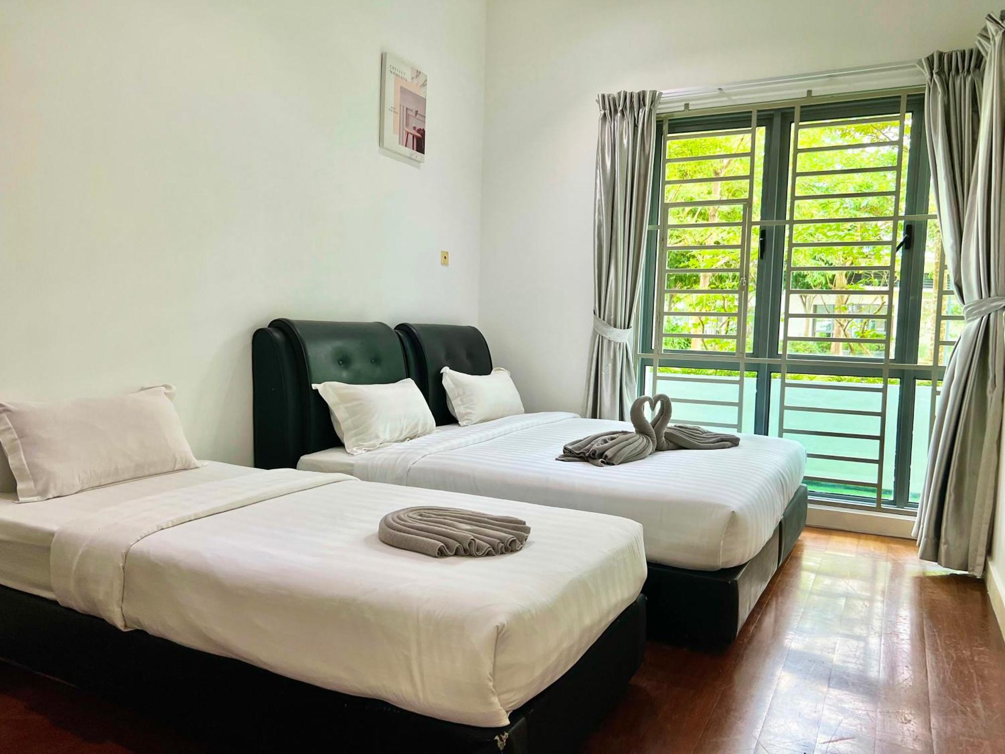 Capital O 90987 The Loft Residences Homestay @ Imago Shopping Mall 2 Kampong Sembulan ภายนอก รูปภาพ