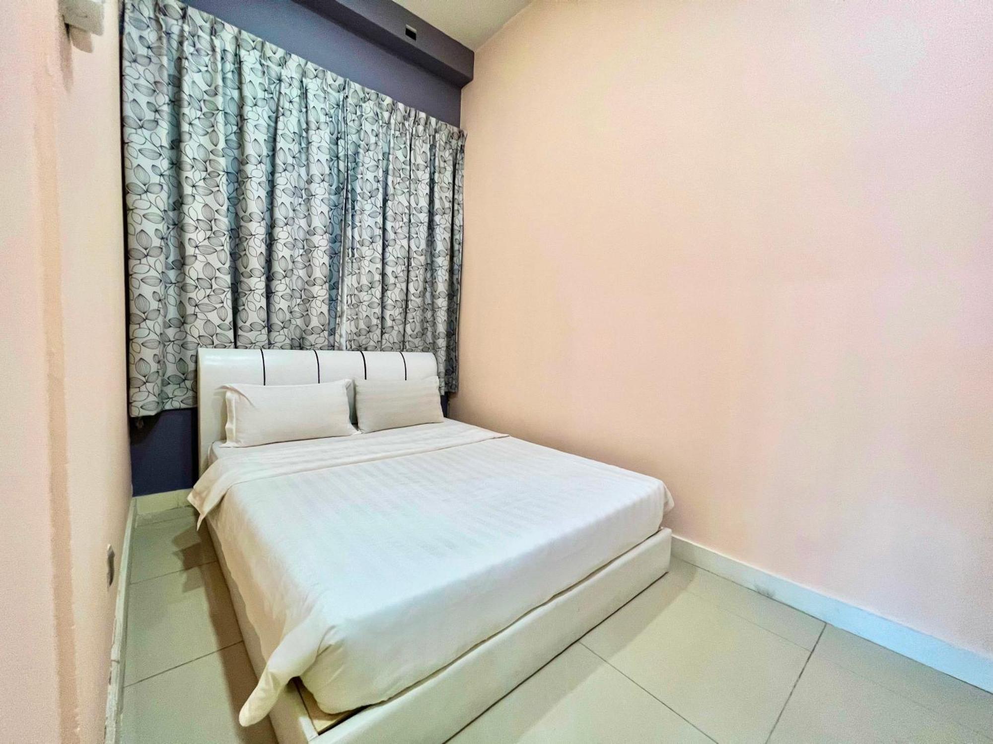 Capital O 90987 The Loft Residences Homestay @ Imago Shopping Mall 2 Kampong Sembulan ภายนอก รูปภาพ
